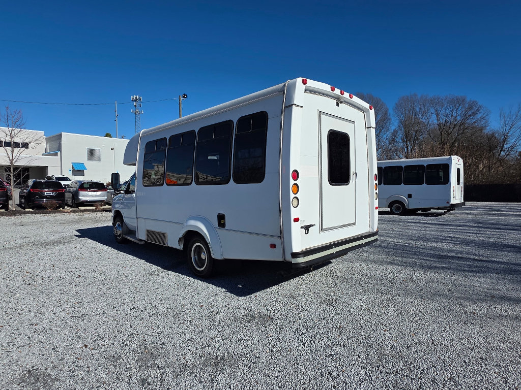 Used 2015 Ford E-350 and Econoline 350 Super Duty RWD image 6