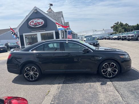 Used 2013 Ford Taurus SHO AWD/4WD image 29
