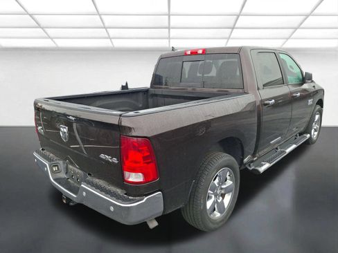 Certified 2017 RAM 1500 Big Horn AWD/4WD image 3