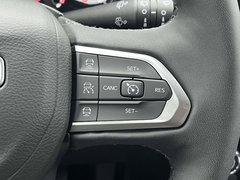 Certified 2025 Jeep Compass Limited image 21