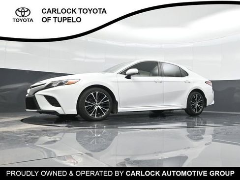 Used 2020 Toyota Camry SE FWD image 31