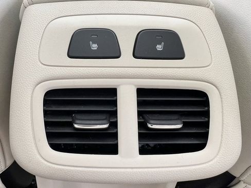 Used 2023 Buick Envision Avenir AWD/4WD image 36