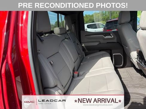 Used 2023 GMC Sierra 1500 SLT w/ SLT Premium Plus Package AWD/4WD image 15