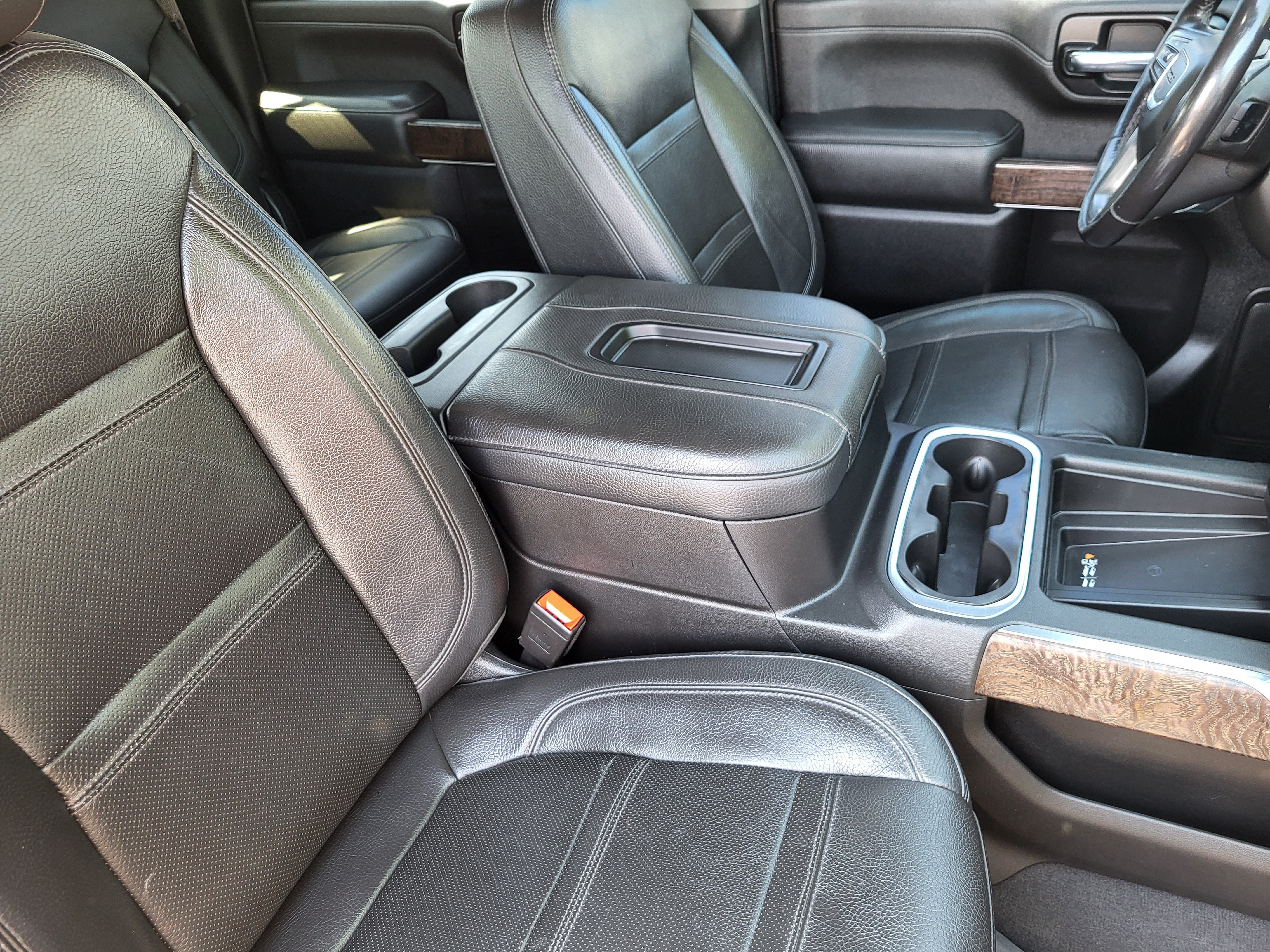 Used 2022 GMC Sierra 2500 Denali w/ Denali Ultimate Package AWD/4WD image 13