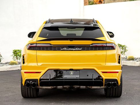 Used 2026 Lamborghini Urus SE AWD/4WD image 8