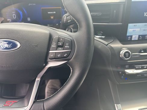 Used 2020 Ford Explorer ST w/ Premium Technology Package AWD/4WD image 22