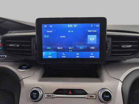Used 2023 Ford Explorer XLT w/ Class IV Trailer Tow Package AWD/4WD image 35