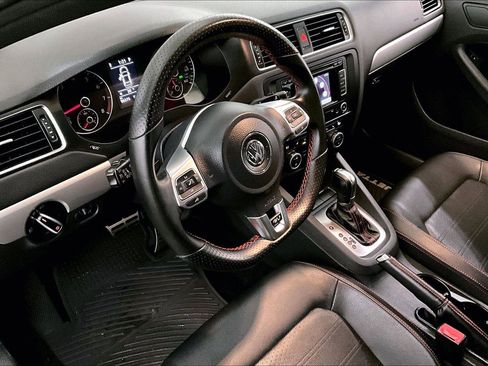Used 2013 Volkswagen Jetta GLI Autobahn image 13