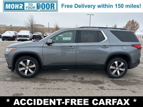 Used 2021 Chevrolet Traverse LT w/ LT Premium Package image 4