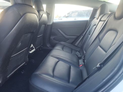 Used 2018 Tesla Model 3 Long Range image 8