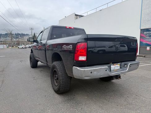 Used 2017 RAM 2500 Tradesman w/ Chrome Appearance Group image 3