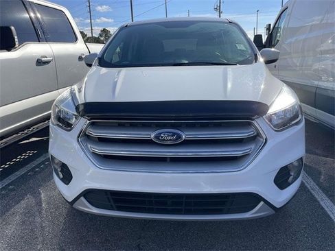 Certified 2019 Ford Escape SE image 10