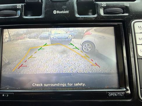 Used 2014 Nissan Leaf SL image 11