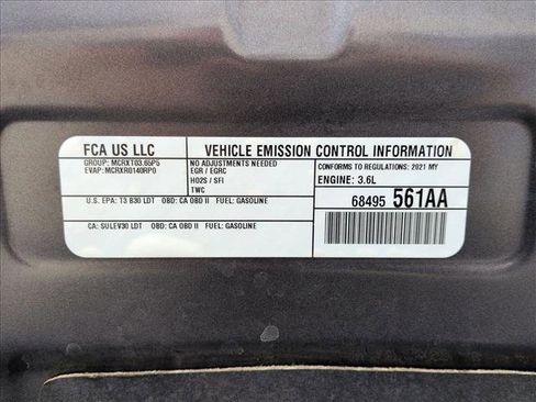 Used 2021 Chrysler Pacifica Touring-L image 26