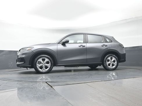 Used 2023 Honda HR-V LX image 27