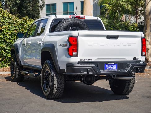 Used 2024 Chevrolet Colorado ZR2 w/ ZR2 Bison Edition AWD/4WD image 4