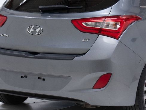 Used 2016 Hyundai Elantra GT w/ Option Group 03 FWD image 10