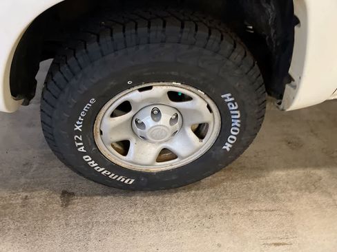Used 2009 Toyota Tacoma 4x4 Regular Cab w/ SR5 Pkg #1 image 10