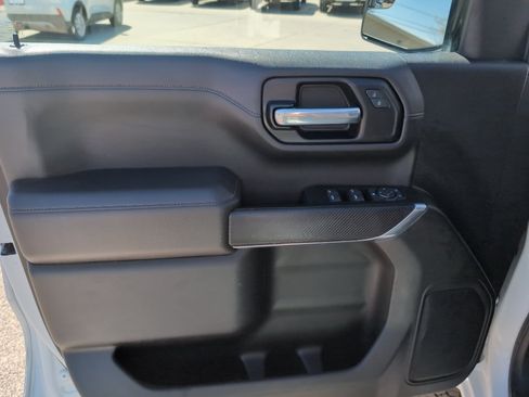 Used 2022 Chevrolet Silverado 1500 RST AWD/4WD image 9