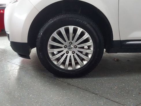 Used 2014 Lincoln MKX FWD image 22