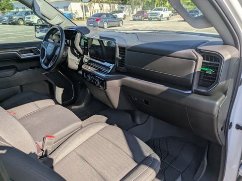 Used 2024 Chevrolet Silverado 1500 LT RWD image 19