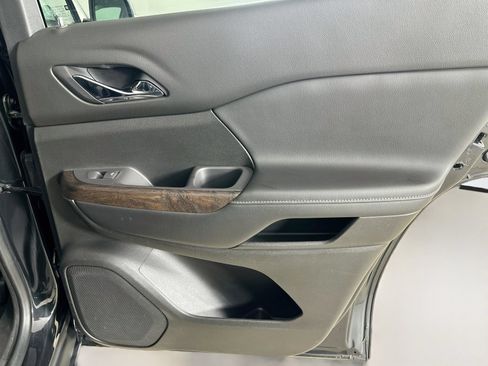Used 2020 GMC Acadia Denali FWD image 42