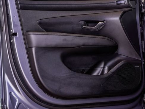 Certified 2025 Hyundai Tucson Limited FWD image 48