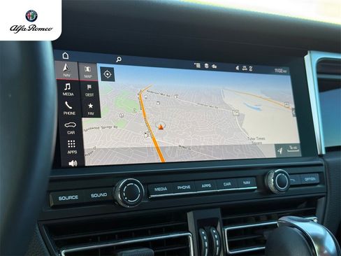 Used 2021 Porsche Macan image 29