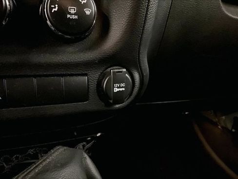 Used 2014 Jeep Wrangler Unlimited Sport w/ Quick Order Package 23S AWD/4WD image 32