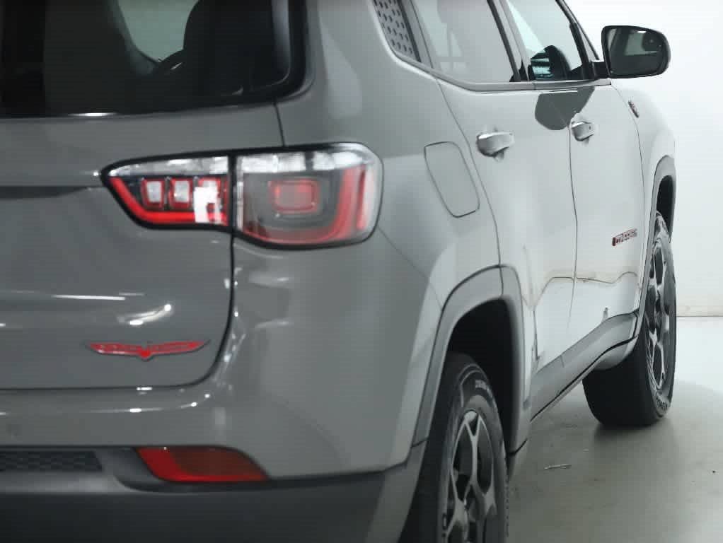 Used 2023 Jeep Compass Trailhawk w/ Trailhawk Convenience Group AWD/4WD image 45