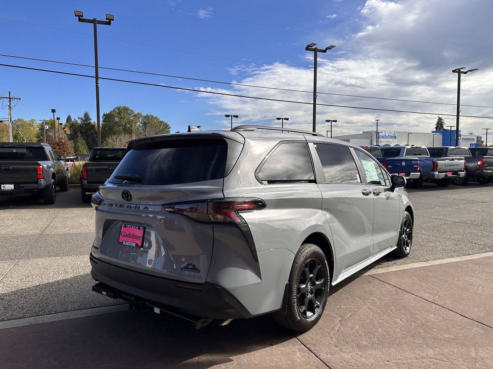 New 2026 Toyota Sienna XLE Woodland Edition AWD/4WD image 4