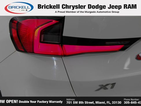 Used 2025 BMW X1 xDrive28i AWD/4WD image 9