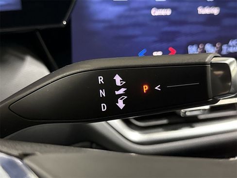 New 2026 Chevrolet Equinox EV LT w/ Convenience Package II image 17