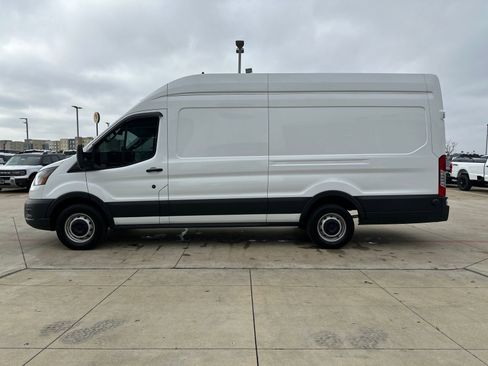 Used 2024 Ford Transit 250 148 High Roof Extended image 2