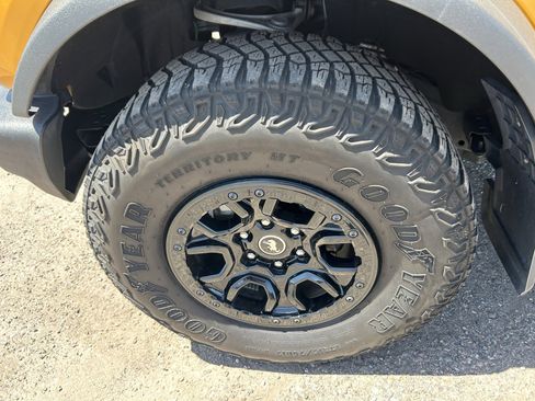 Used 2022 Ford Bronco Wildtrak image 7