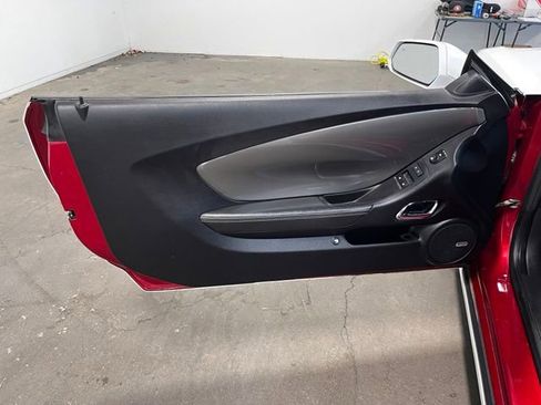 Used 2015 Chevrolet Camaro LT RWD image 16