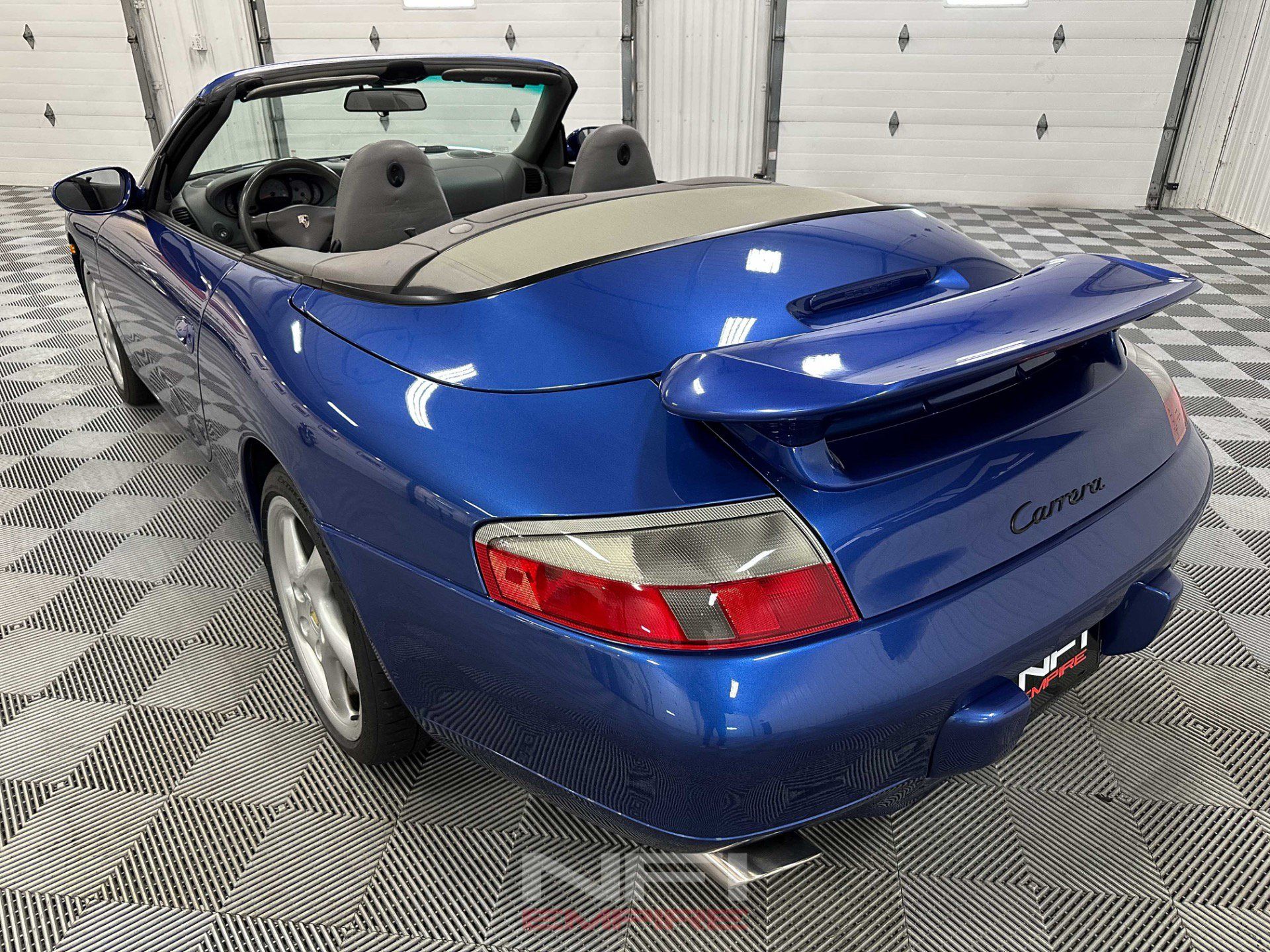 Used 2002 Porsche 911 Cabriolet image 18