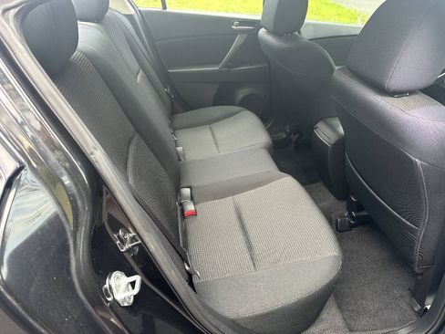 Used 2013 MAZDA MAZDA3 i Sport FWD image 10