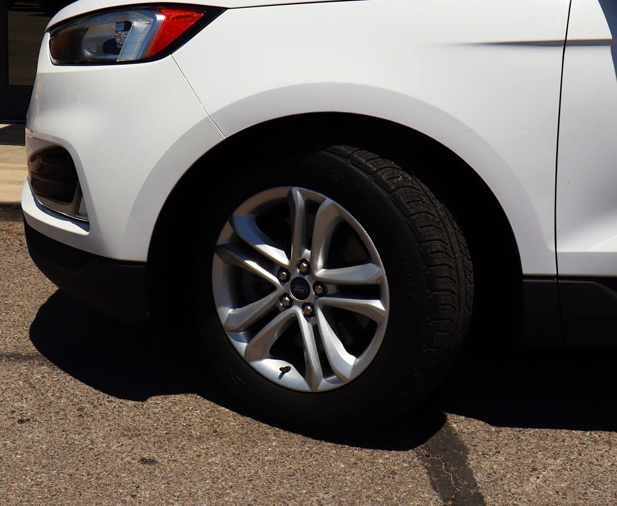 Used 2020 Ford Edge SEL AWD/4WD image 5