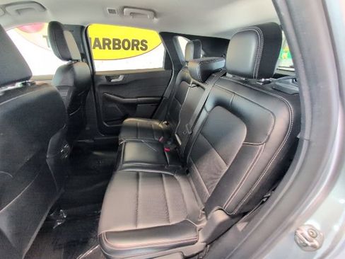 Certified 2024 Ford Escape Platinum AWD/4WD image 27