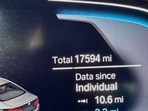 Used 2023 BMW 530e w/ M Sport Package image 16