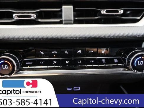 Used 2025 Chevrolet Equinox LT w/ Convenience Package II AWD/4WD image 26