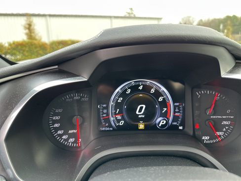 Used 2017 Chevrolet Corvette Stingray Coupe w/ 1LT image 5