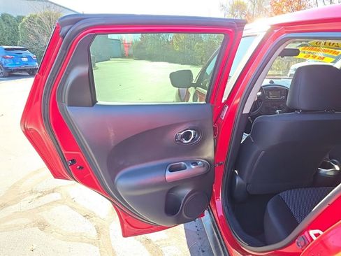 Used 2016 Nissan Juke S image 29