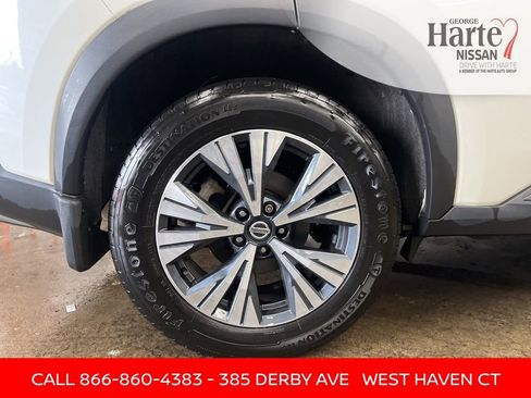 Used 2021 Nissan Rogue SV w/ Premium Package AWD/4WD image 10