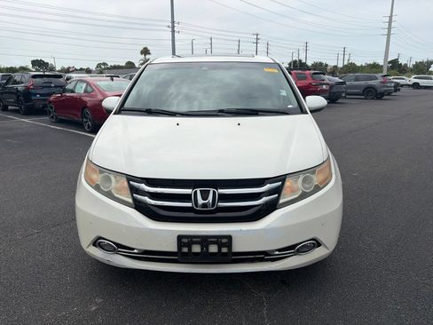 Used 2016 Honda Odyssey Touring image 2