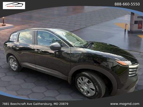 Used 2025 Nissan Kicks S AWD/4WD image 3
