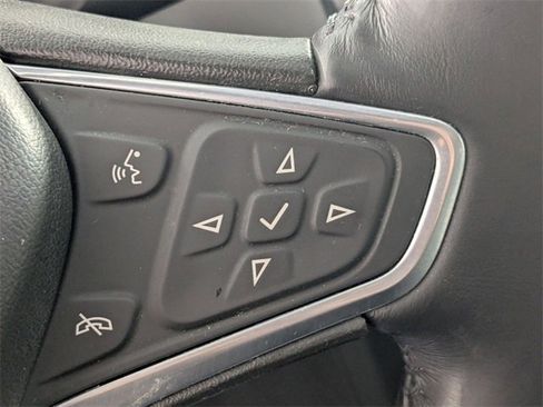 Used 2022 Chevrolet Equinox LT image 17