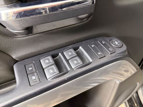Used 2018 Chevrolet Silverado 1500 LT w/ All Star Edition AWD/4WD image 19