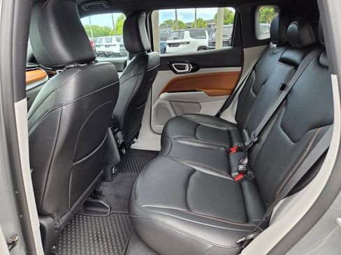 Certified 2023 Jeep Compass Limited w/ Elite Group AWD/4WD image 15
